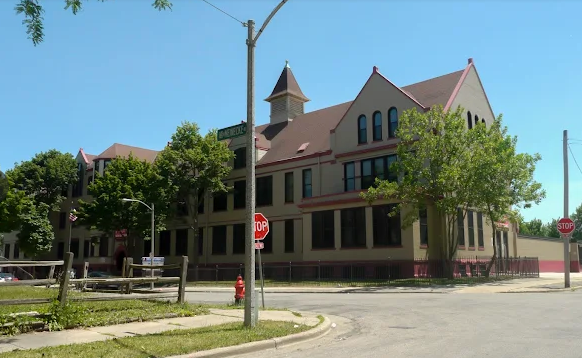 Grant Gordon Early Learning Center
The MTCNE Milwaukee Satellite Training Center is located in this building